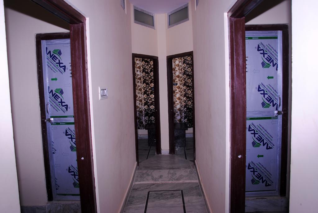 Meru Palace Guest House And Restaurant Tonk Екстериор снимка